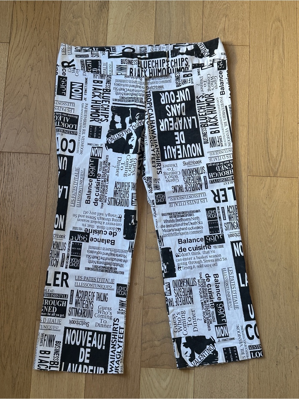 Vintage Low Rise Newspaper Print Capri